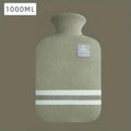 Bouillotte 1 L dans sa housse en tricot vert sauge